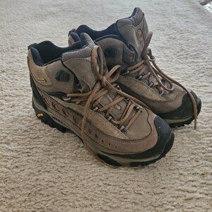 Women's Merrell Waterproof Hiking Boots Size 8